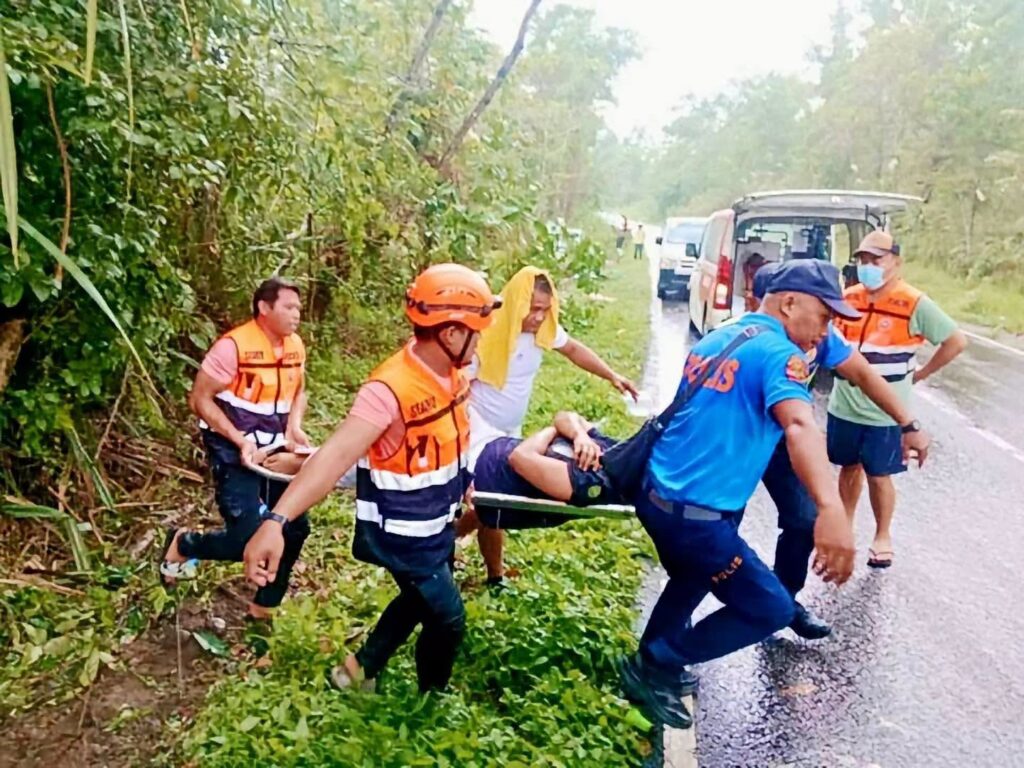 4 Patay, 17 Sugatan sa Truck Accident sa Silago, Southern Leyte