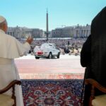 Catholicos Aram I joined Pope Leo on the stage at the Audience (@Vatican Media)