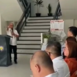 Mayor Romeo Gordola, Muntik Nang Hampasin ng Monobloc Chair ang Staff ng Tanggapan ng Bise Alkalde sa Flag Ceremony