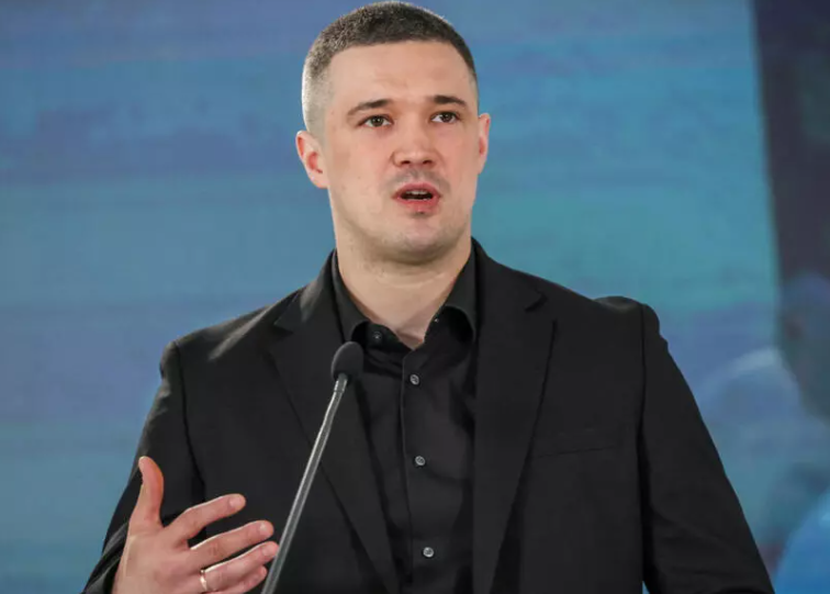 Ukraine's Minister of Defence Mykhailo Fedorov speaks at a joint press conference in Kyiv, Ukraine, on Jul Alina Smutko, Reuters