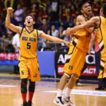 JOSE RIZAL UNIVERSITY TEAM CELEBRATING/ PHOTO FROM RAPPLER.COM